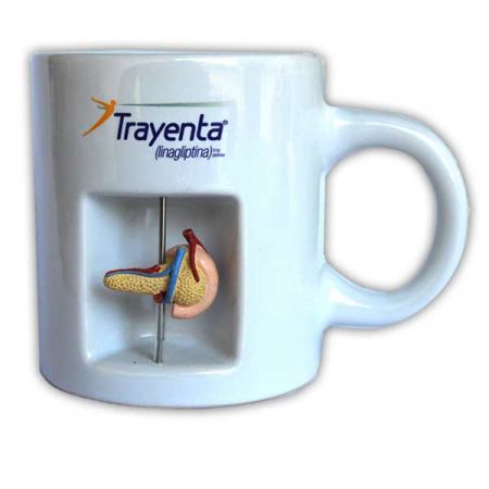 Taza promocional impresa con modelo anatómico giratorio